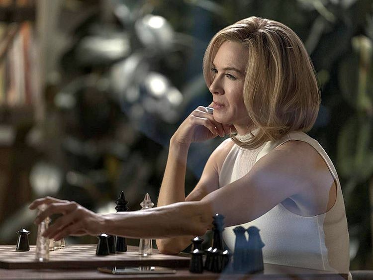 tab Renée Zellweger in What If (2019)-1558765241861