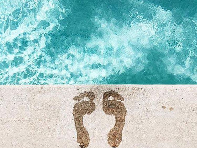 Pool days in Dubai 