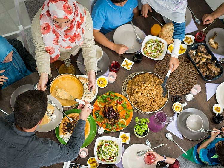NAT-EATING-FOOD1-(Read-Only) iftar suhoor eid 