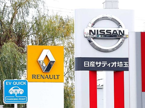   Renault, Nissan Motor Co and Mitsubishi Motors Corp ruled out a merger on Wednesday and doubled down on a plan to cooperate more closely on car production to save costs.