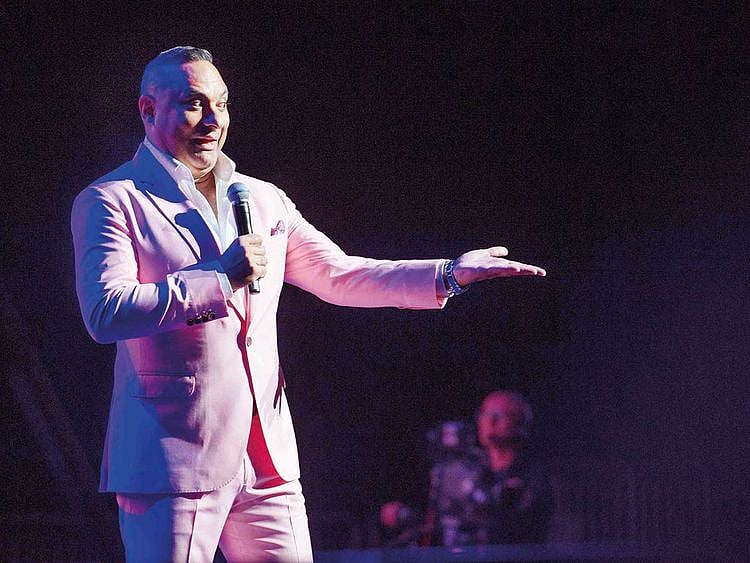 190608 russell peters