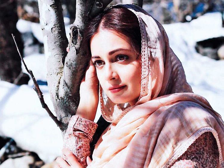 190609 Dia Mirza
