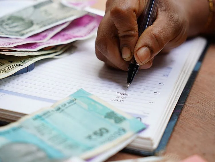 Rupee currency notes