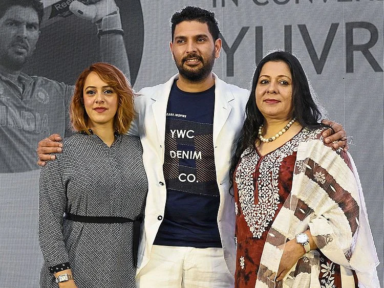 Yuvraj Singh with his mother Shabnam and wife Hazel Keech