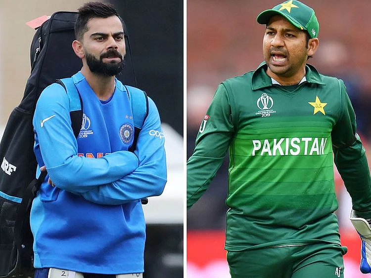 Virat Kohli and Sarfaraz Ahmad