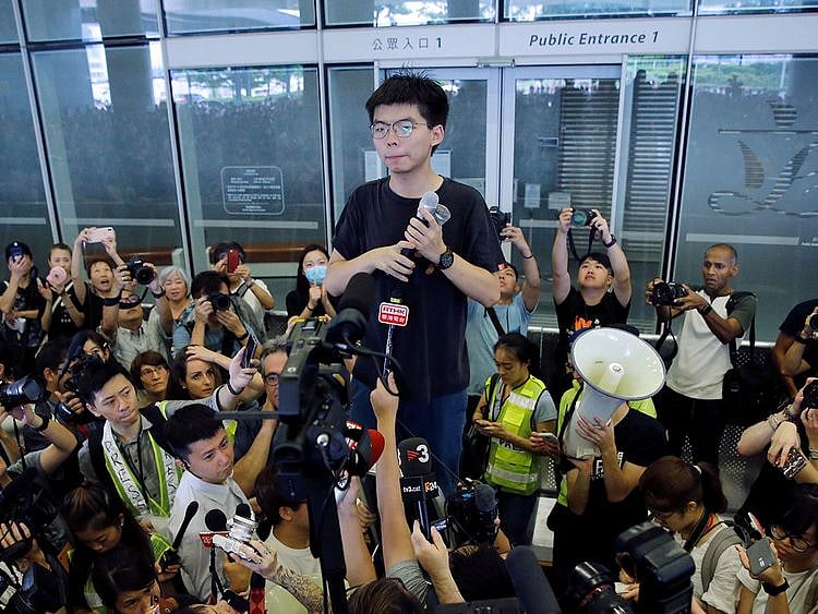 2019-06-17T074928Z_1619847728_RC193C54B540_RTRMADP_3_HONGKONG-EXTRADITION-(Read-Only)