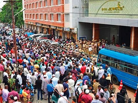 Angry investors thronging IMA’s office in Bengaluru. IMA, headquartered in Bengaluru, shut shop last week causing panic among thousands of investors, almost all of them Muslims.