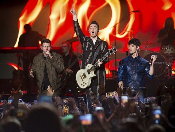 TAB 190619  Jonas Brothers-1560924316177