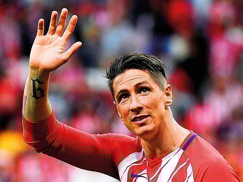 Fernando Torres, the former Spain and Liverpool striker, is retiring.