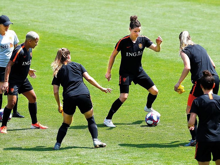 Netherlands players training at Merlo Stadium, Oullins