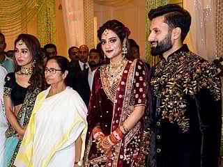 Nusrat Jahan dazzles at her Kolkata reception