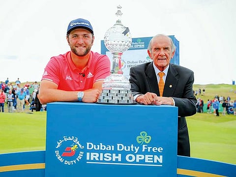 Jon Rahm with Dubai Duty Free Executive Vice Chairman & CEO, Colm McLoughlin