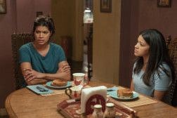 Review: ‘Jane the Virgin’ ends much like it began