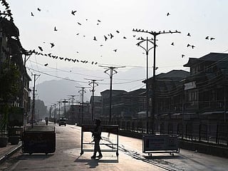 Tears and laughter have meaning only when shared. Kashmir can’t share anything now