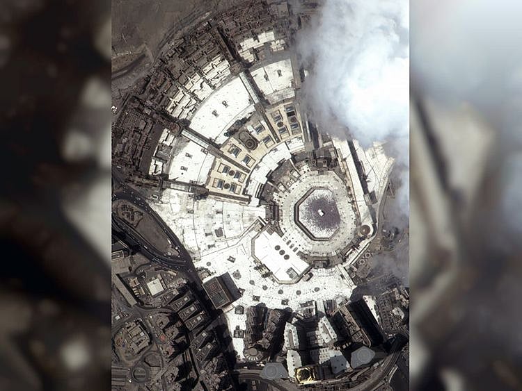 Grand Mosque Makkah from space