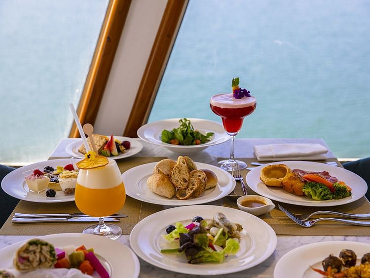 QE2, Lido1-1566104331659