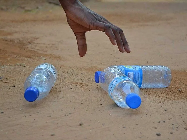 190822 plastic bottles
