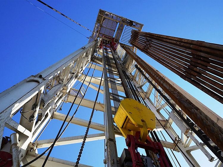 Oil rig