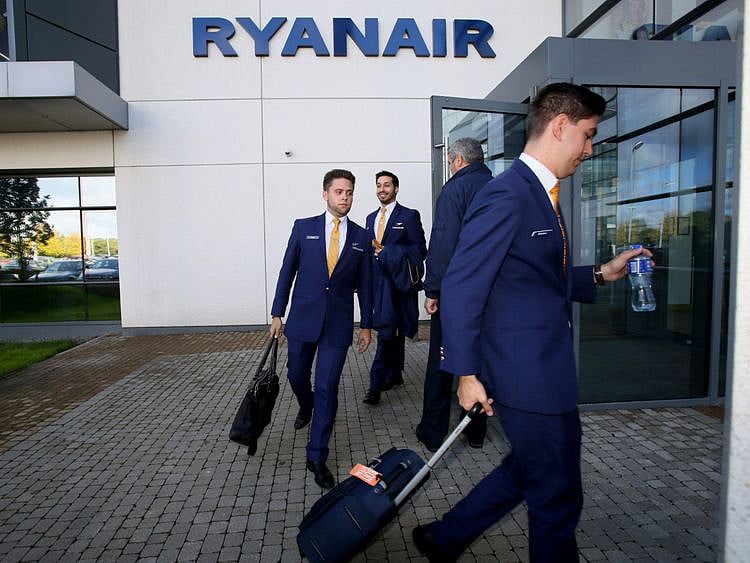 Ryan Air-1566459134598