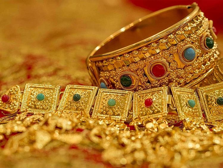 Gold, jewellery, gold ornaments 