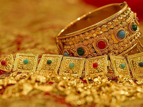  Gold is expected to record losses in the next two week