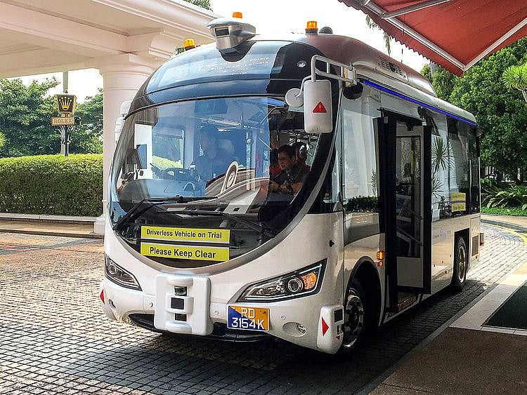 2019-08-27T070033Z_1574582483_RC1F1BD71FA0_RTRMADP_3_SINGAPORE-AUTONOMOUS-BUS-(Read-Only)
