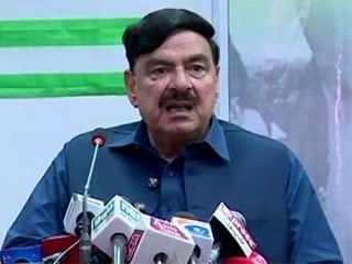 Pakistan minister foresees imminent war with India this year