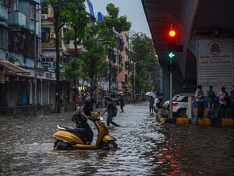 Mumbai rain 190904