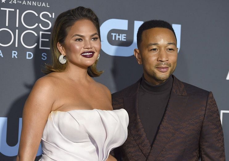 tab 190910 Chrissy Teigen-1568101592106