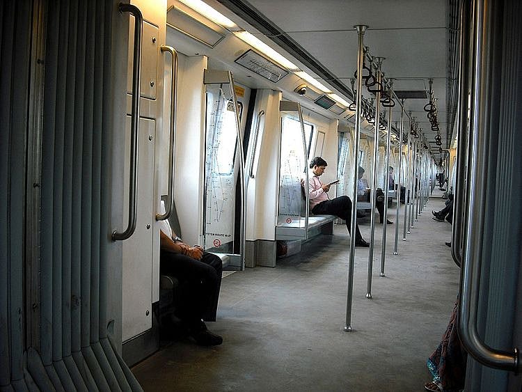 metro-355255_1280 India New Delhi metro generic