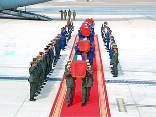 UAE Armed Forces Chief of Staff condoles families of Emirati martyrs 