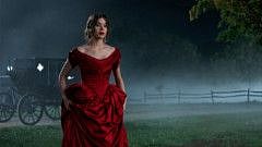 Apple showcases period drama ‘Dickinson’