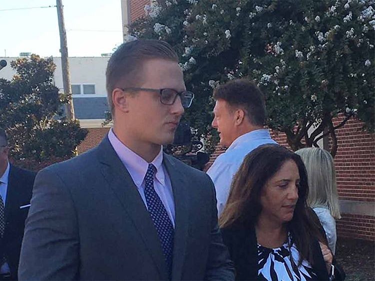 Clay Conaway arrives at Susses Country Court 2019