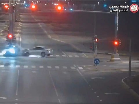 Abu Dhabi Police warn motorists that red-light jumping can lead to fatal accident.