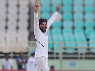 Ravindra Jadeja fastest left-arm bowler to 200 Test wickets