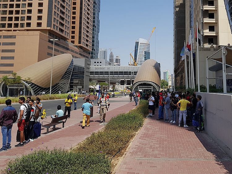 People stranded outside the DIC Metro station.