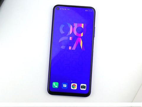 The trendy Huawei nova 5T comes with its all new design prowess and logo 