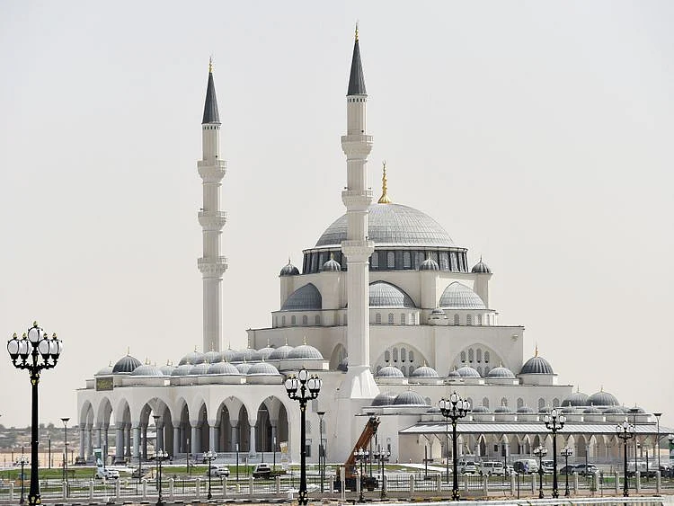 Sharjah Mosque