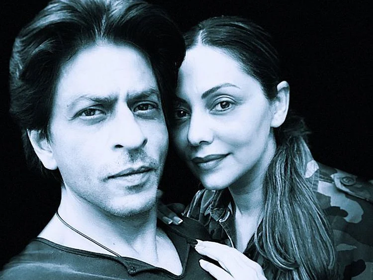 SRK and Gauri-1571986584134
