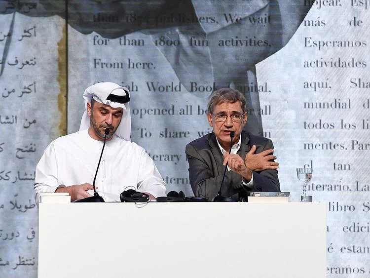 NAT 191030 SIBF ORHAN PAMUK-1-1572515621268