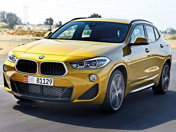 auto BMWX2