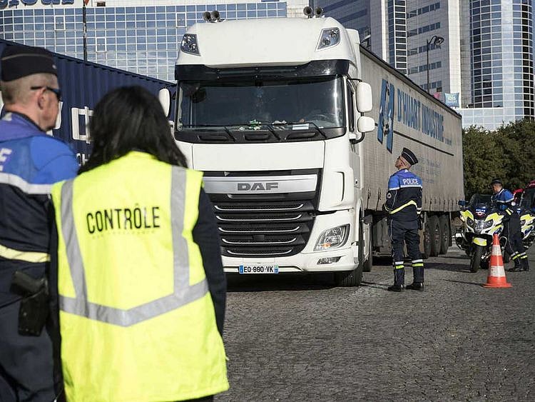 Illegal lorry