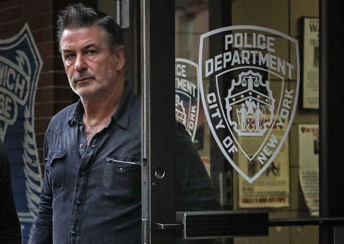 TAB 191106 Alec Baldwin-1573026006551