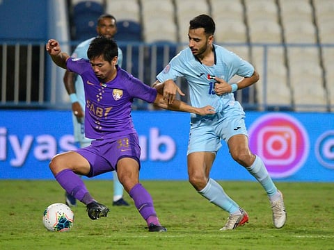 Action from the AGL match between Al Ain and Bani YAs.