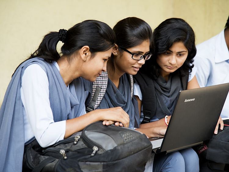 OPN 191107 STUDENTS-1573125587854