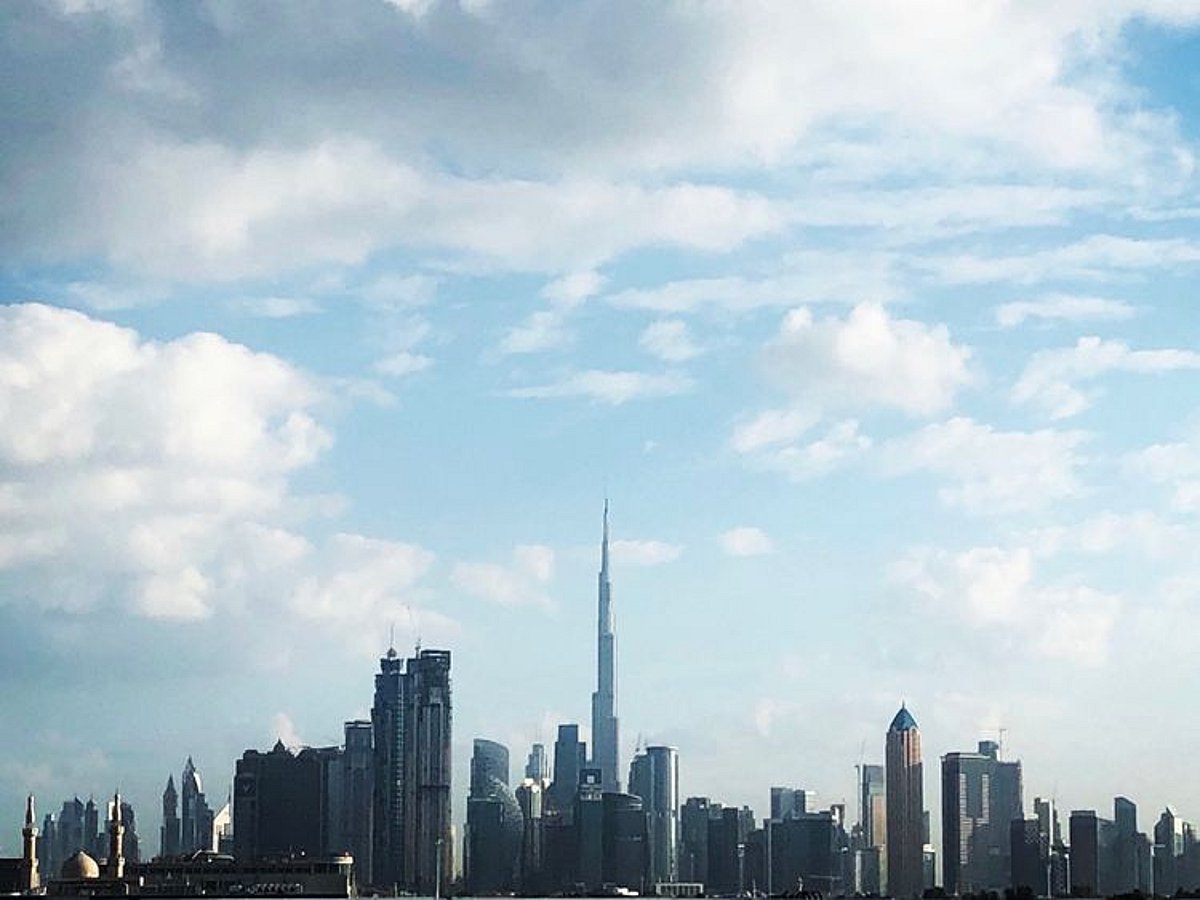 Scorching heat and rising humidity: What to expect from today’s UAE weather
