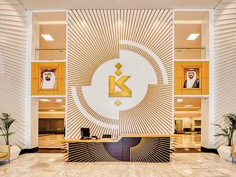 SPCFZ has smart offices with different facility options to meet personal requirements such as flexi-desk, dedicated desk, furnished or unfurnished offices, and shell and core offices