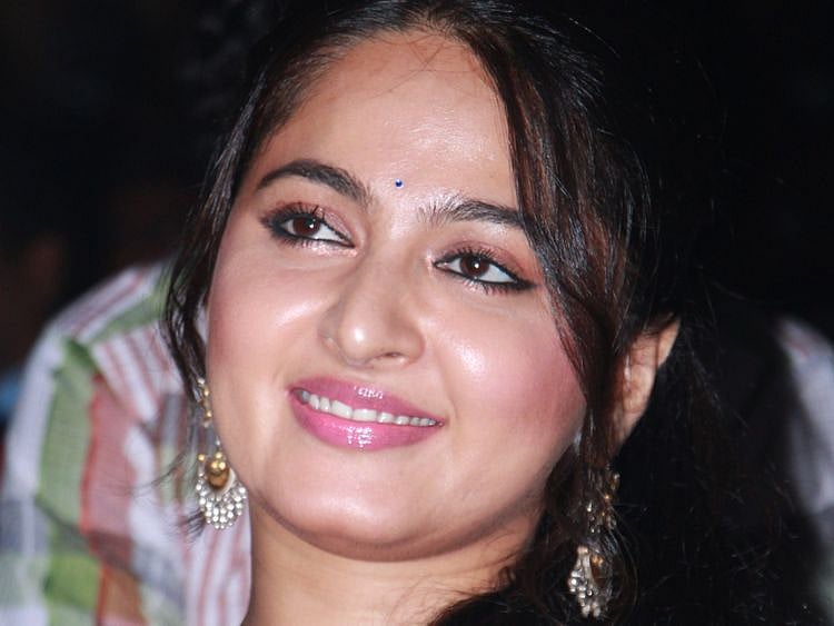 TAB 191108 Anushka Shetty-1573205722068
