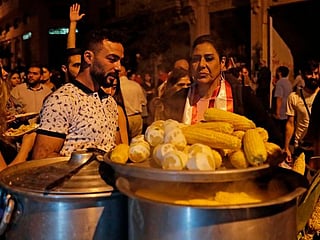 In pictures: Lebanon protests a boon for street vendors