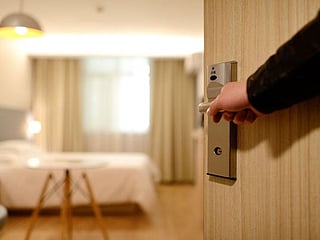 Visiting family for the holidays? This etiquette expert has tips